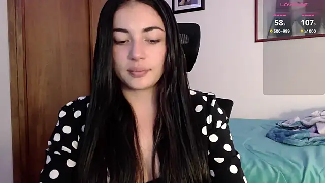 Snapshot of Honey_Aynur20 chatting on September 2025 08:10:01 PM Honey Aynur20 online show from September 2025 08:10:01 PM