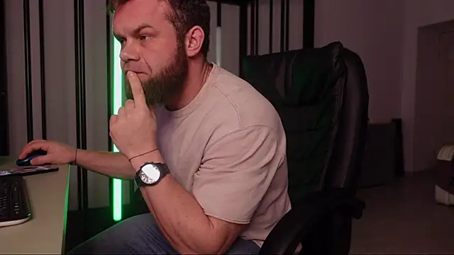 Tommy Burnz online show from January 2025 03:26:01 AM