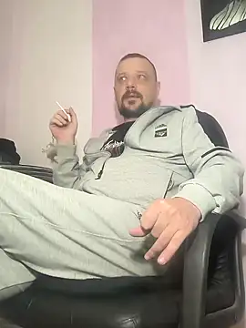 Snapshot of DanielOhCool chatting on December 2024 12:27:01 PM DanielOhCool online show from December 2024 12:27:01 PM