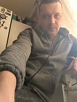 Snapshot of DanielOhCool chatting on February 2025 08:18:01 AM DanielOhCool online show from February 2025 08:18:01 AM