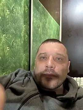 Snapshot of DanielOhCool chatting on February 2025 06:32:02 PM DanielOhCool online show from February 2025 06:32:02 PM