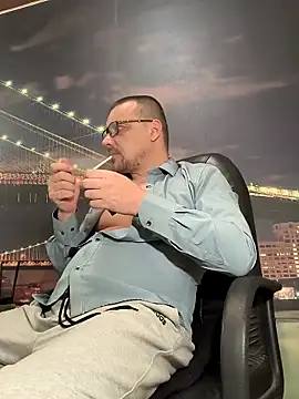 Snapshot of DanielOhCool chatting on February 2025 09:23:01 PM DanielOhCool online show from February 2025 09:23:01 PM