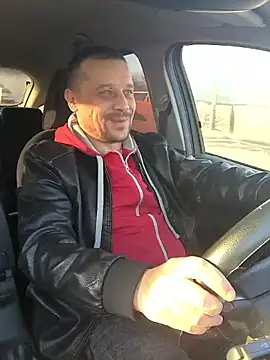 Snapshot of DanielOhCool chatting on March 2025 02:01:02 PM DanielOhCool online show from March 2025 02:01:02 PM