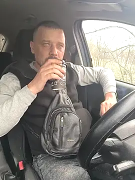 Snapshot of DanielOhCool chatting on March 2025 10:06:02 AM DanielOhCool online show from March 2025 10:06:02 AM