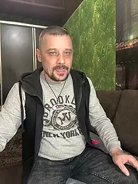 Snapshot of DanielOhCool chatting on March 2025 01:29:01 PM DanielOhCool online show from March 2025 01:29:01 PM