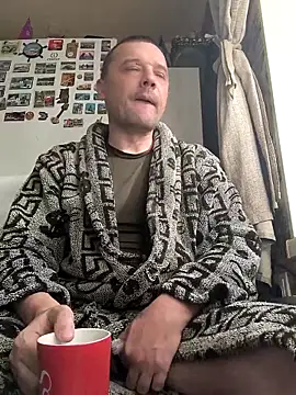 Snapshot of DanielOhCool chatting on October 2025 06:36:01 AM DanielOhCool online show from October 2025 06:36:01 AM