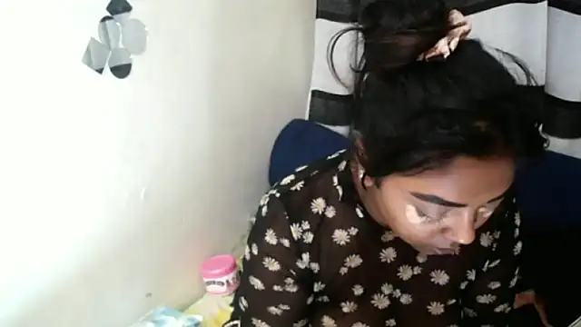 Indian FireXX online show from October 2025 05:45:02 PM