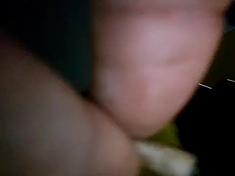 Snapshot of tropikboy chatting on March 2025 01:24:02 AM tropikboy online show from March 2025 01:24:02 AM