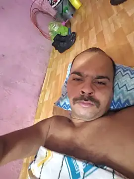 Snapshot of Vickyrajput009 chatting on November 2025 02:33:01 AM Vickyrajput009 online show from November 2025 02:33:01 AM