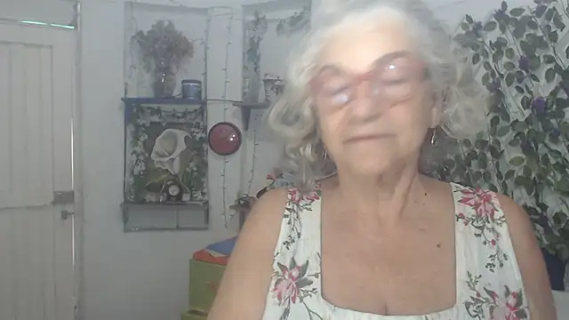 FunnyGrandma online show from February 2026 08:34:01 PM