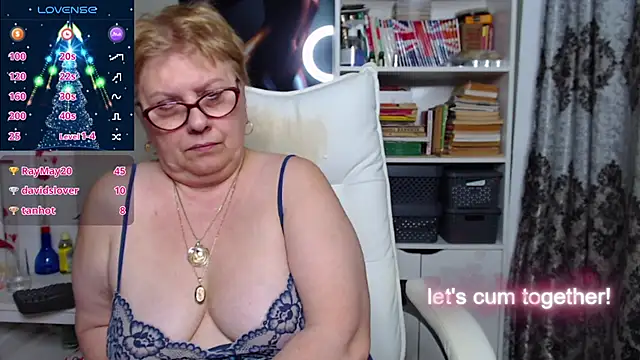 Mella4you online show from December 2024 04:26:01 PM