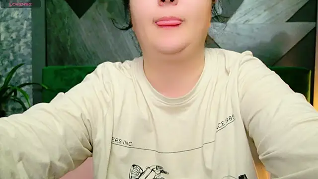 AleshaArabian online show from January 2025 08:15:02 PM