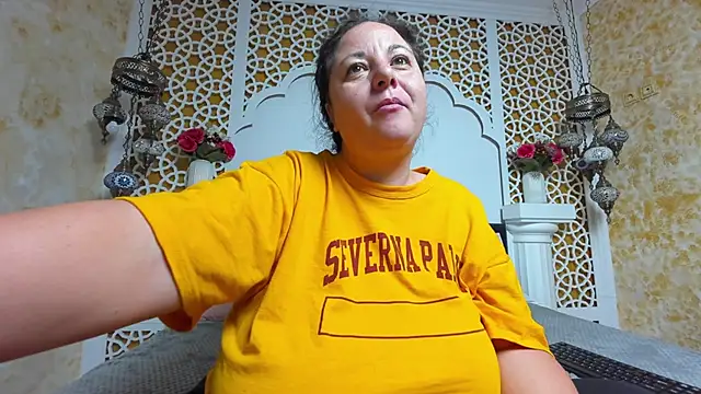 AleshaArabian online show from October 2025 02:20:01 AM