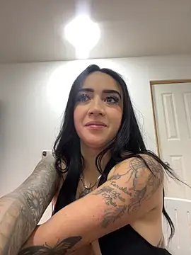 EmmyEvans1 online show from November 2025 07:34:02 PM