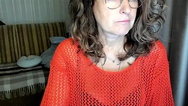 lauraoven online show from October 2025 02:37:01 PM