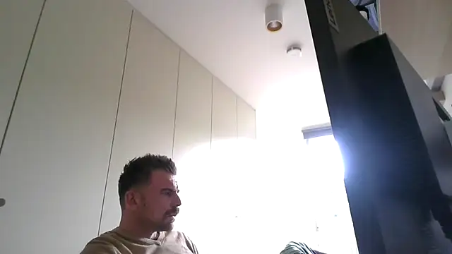 Snapshot of mrbigballs chatting on October 2025 01:51:02 PM mrbigballs online show from October 2025 01:51:02 PM