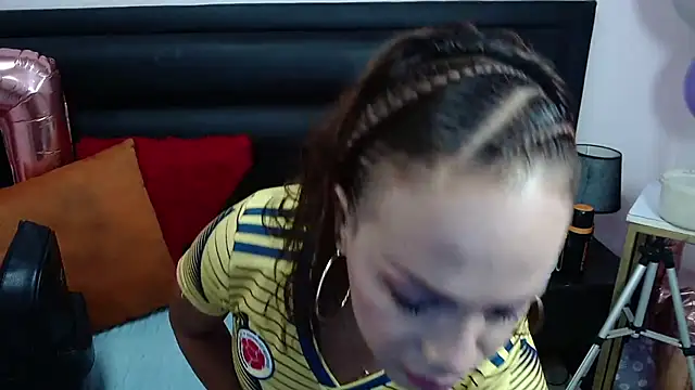 Snapshot of sensual_nataliee chatting on November 2025 03:08:02 PM sensual nataliee online show from November 2025 03:08:02 PM