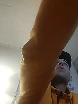 Codymc89 online show from December 2025 02:54:02 AM