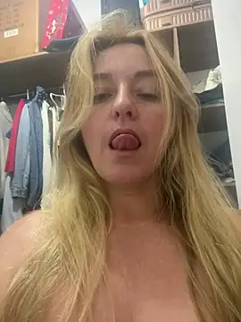 moniquerainx online show from January 2026 12:15:02 AM