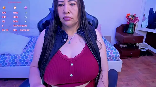 esmeralda milf online show from October 2025 12:19:01 PM