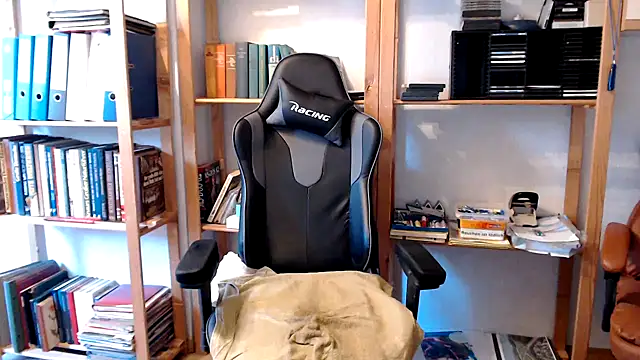 SchwanzhureXXL online show from February 2025 10:25:02 AM