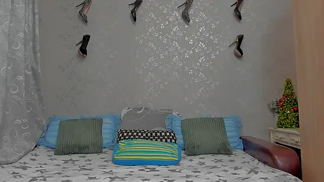 emilianna666 online show from December 2024 11:14:02 AM