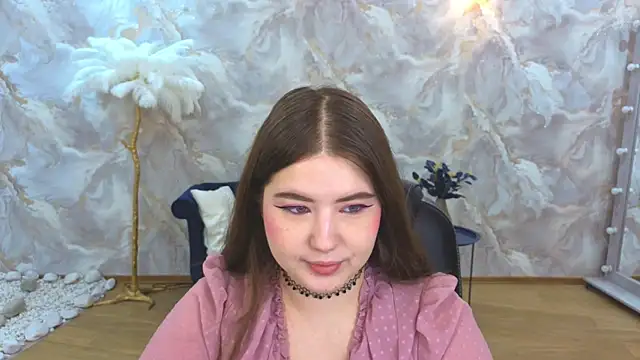 NicoleFoxery online show from October 2025 06:20:01 PM