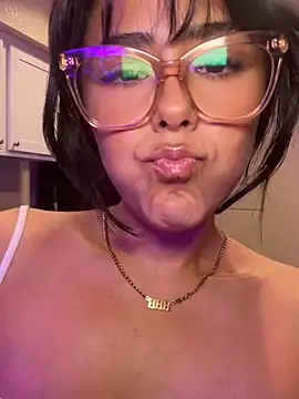 Evie-Luna online show from February 2025 05:30:02 AM