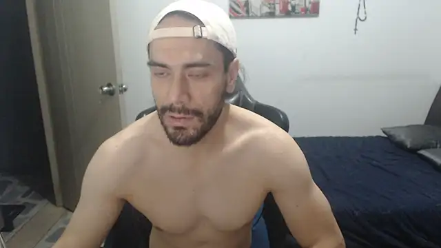 Snapshot of samuelgarcia_ chatting on April 2026 07:47:02 AM samuelgarcia online show from April 2026 07:47:02 AM