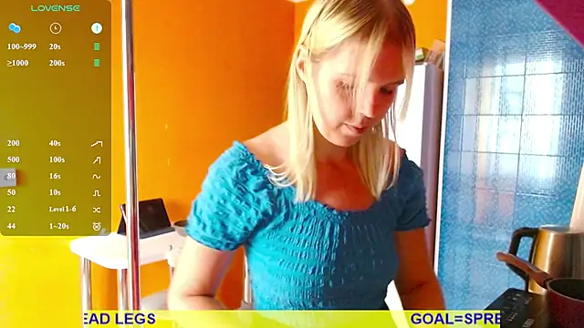 Snapshot of Ultra_Meow chatting on July 2026 10:53:01 AM Ultra Meow online show from July 2026 10:53:01 AM