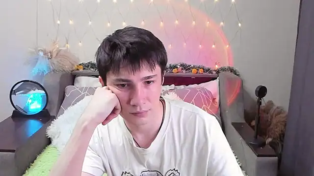 Snapshot of Yumi_steve chatting on October 2025 06:03:02 PM Yumi steve online show from October 2025 06:03:02 PM