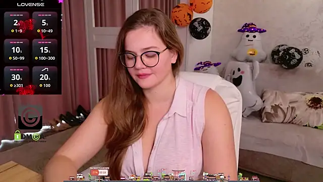 KellyKleine online show from November 2025 10:05:01 AM