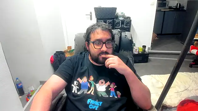 Snapshot of bears549a chatting on November 2025 06:51:02 PM bears549a online show from November 2025 06:51:02 PM