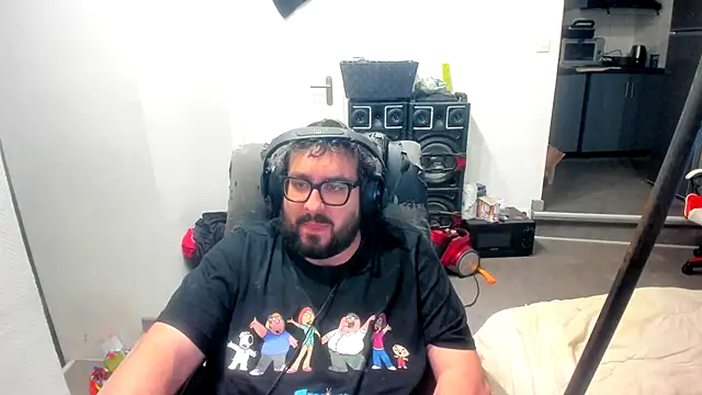 Snapshot of bears549a chatting on November 2025 08:03:01 PM bears549a online show from November 2025 08:03:01 PM