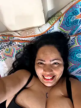 NIKOLE1301 online show from November 2025 02:38:01 PM