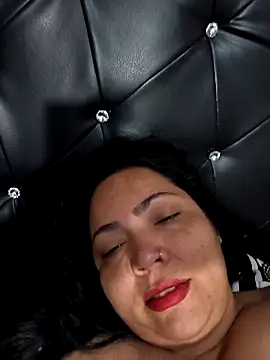 Snapshot of NIKOLE1301 chatting on December 2025 09:21:02 PM NIKOLE1301 online show from December 2025 09:21:02 PM