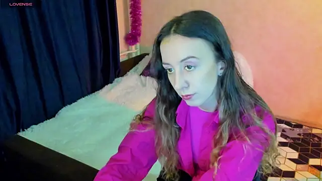 Snapshot of CurlySteph chatting on December 2024 06:59:01 PM CurlySteph online show from December 2024 06:59:01 PM
