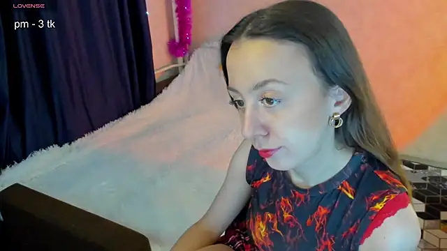 Snapshot of CurlySteph chatting on January 2025 06:43:01 PM CurlySteph online show from January 2025 06:43:01 PM