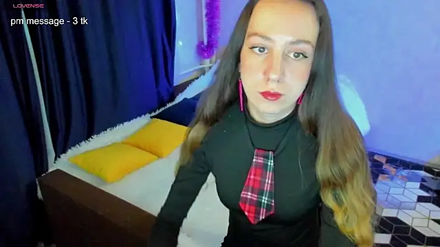 Snapshot of CurlySteph chatting on March 2025 05:28:02 PM CurlySteph online show from March 2025 05:28:02 PM
