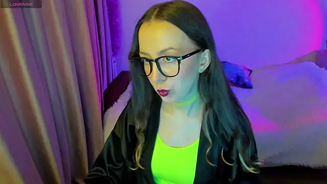 Snapshot of CurlySteph chatting on September 2025 02:52:02 PM CurlySteph online show from September 2025 02:52:02 PM