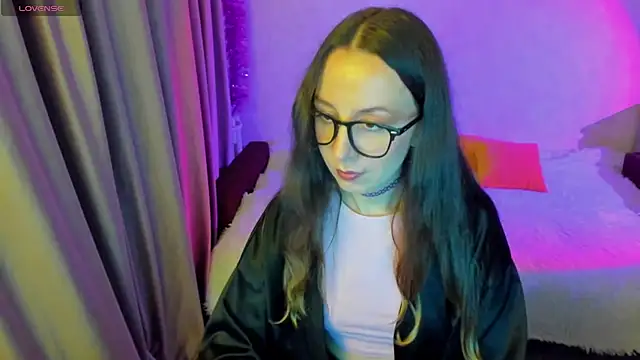 Snapshot of CurlySteph chatting on September 2025 10:35:02 PM CurlySteph online show from September 2025 10:35:02 PM