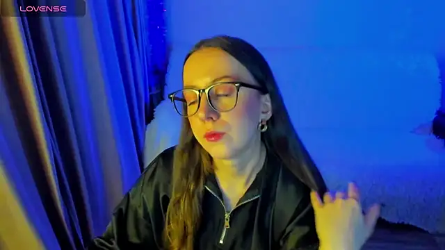 CurlySteph online show from January 2026 05:27:02 PM