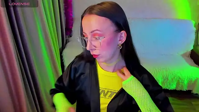 CurlySteph online show from January 2026 05:26:01 PM