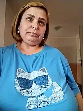 Snapshot of EvaCristal chatting on May 2026 09:48:01 AM EvaCristal online show from May 2026 09:48:01 AM