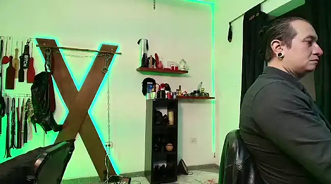 boy n girl online show from February 2025 10:15:02 AM