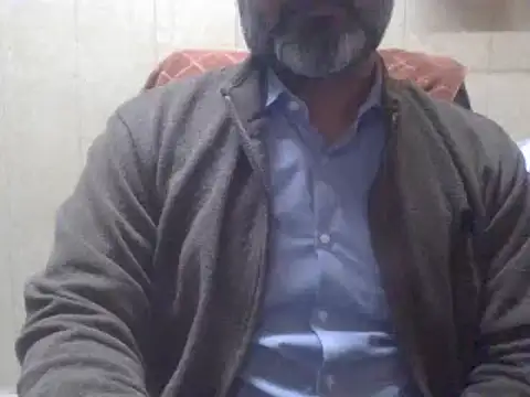 Snapshot of hairymaster95 chatting on January 2025 06:15:02 AM hairymaster95 online show from January 2025 06:15:02 AM