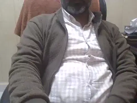 Snapshot of hairymaster95 chatting on January 2025 10:25:02 AM hairymaster95 online show from January 2025 10:25:02 AM