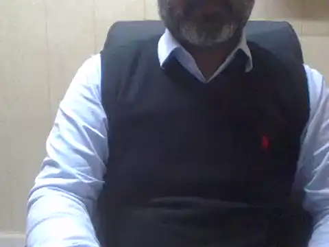 Snapshot of hairymaster95 chatting on January 2025 12:35:01 PM hairymaster95 online show from January 2025 12:35:01 PM