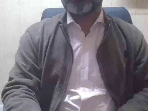 Snapshot of hairymaster95 chatting on January 2025 04:10:02 AM hairymaster95 online show from January 2025 04:10:02 AM