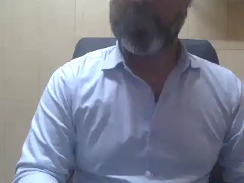 Snapshot of hairymaster95 chatting on January 2025 04:10:01 AM hairymaster95 online show from January 2025 04:10:01 AM